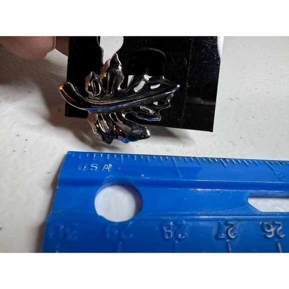 Silver-Tone Leaf Brooch with Matching Clip-On Earrings Set Vintage - Picture 5 of 7